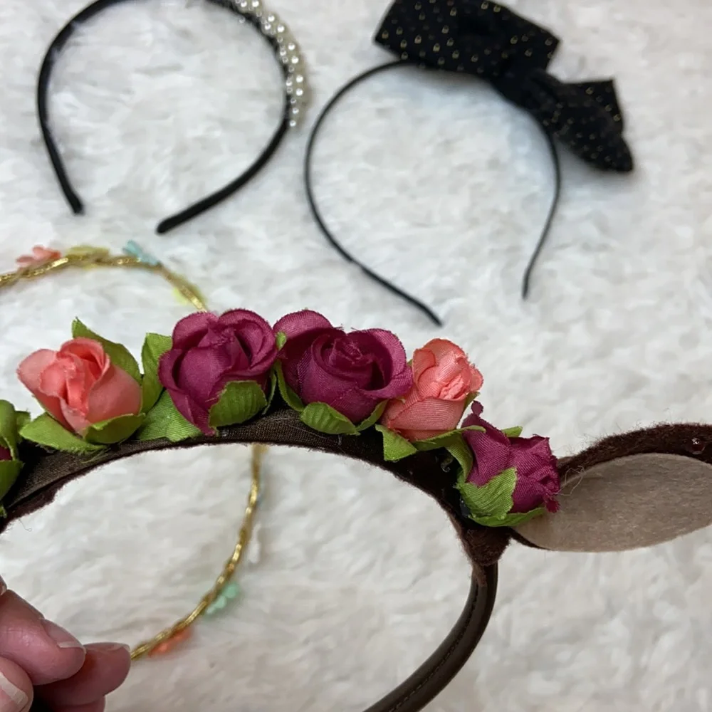 Lot of Girls Decorative Headbands - Picture 7 of 9
